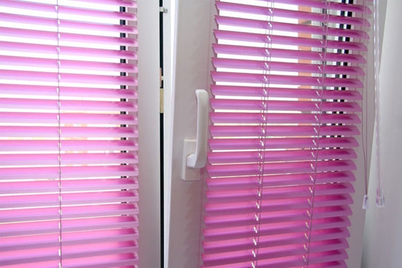 Horizontal blinds